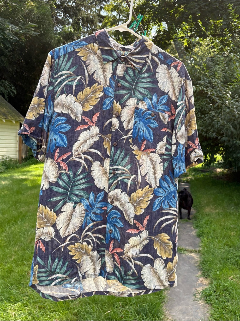 Campia Men’s Hawaiian Shirt M 100% Rayon Tropical Floral Aloha Button Up